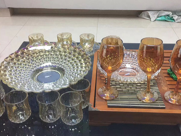 一批真空鍍膜藝術(shù)品新鮮出爐 一批真空鍍膜藝術(shù)品新鮮出爐